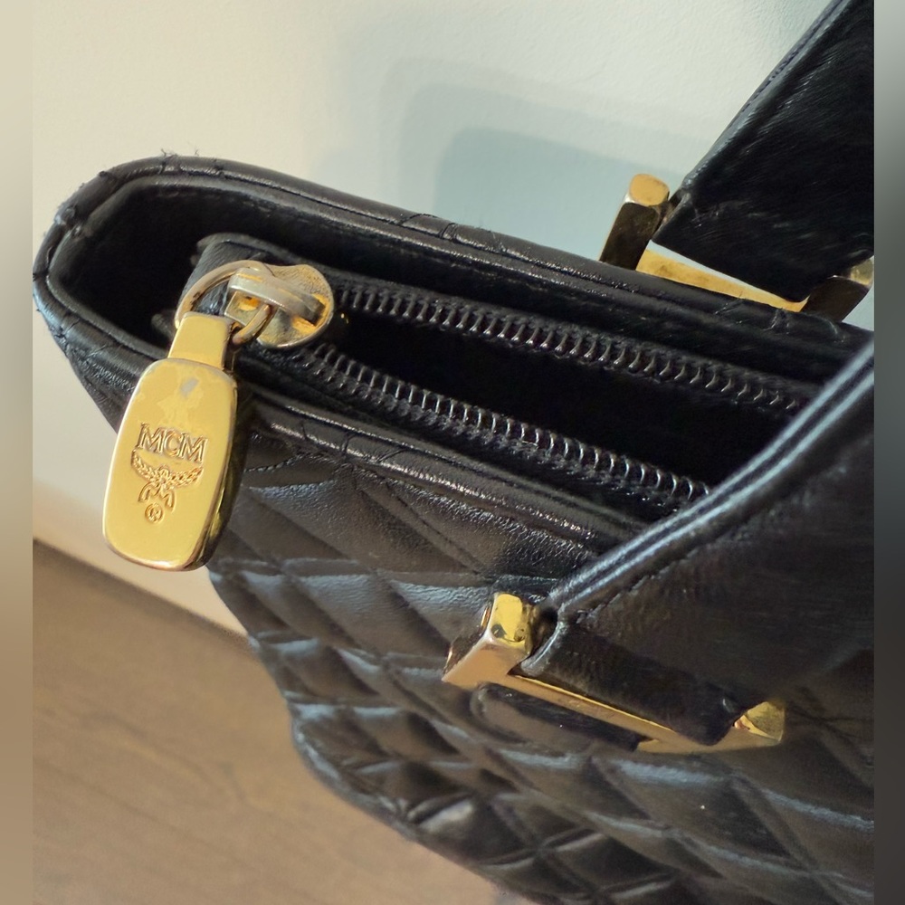 MCM Quilted Leather Tote Bag in Black. + COA. EUC - Picture 7 of 8